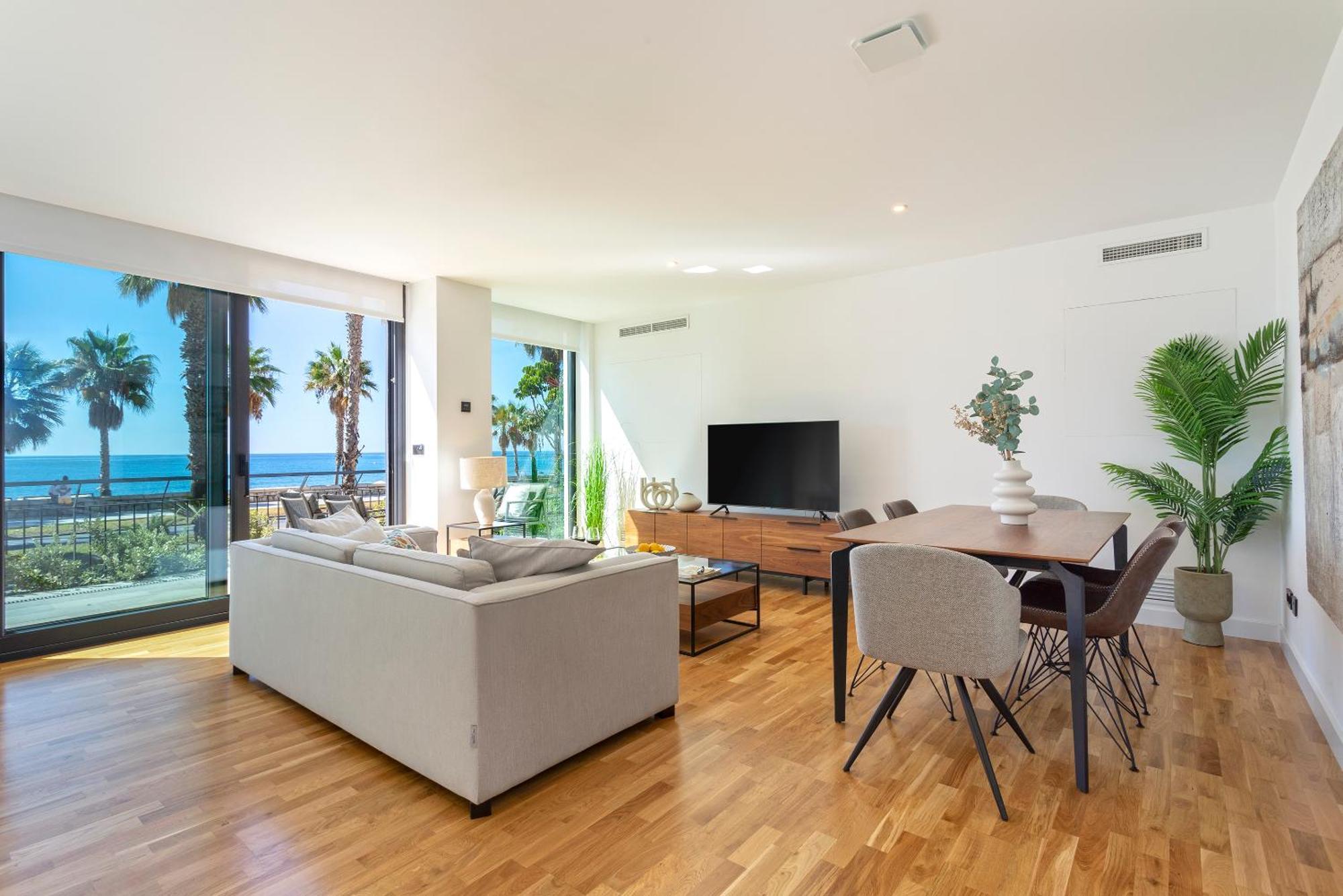 מאלגה Malagueta Beach Front Luxury Apartment By Rent Me מראה חיצוני תמונה