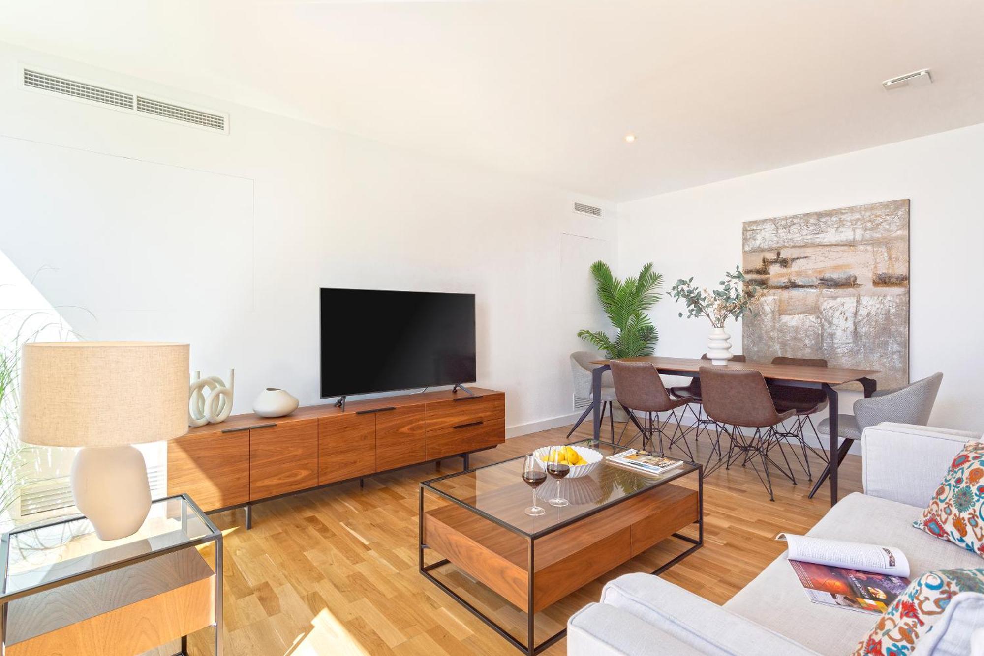 מאלגה Malagueta Beach Front Luxury Apartment By Rent Me מראה חיצוני תמונה